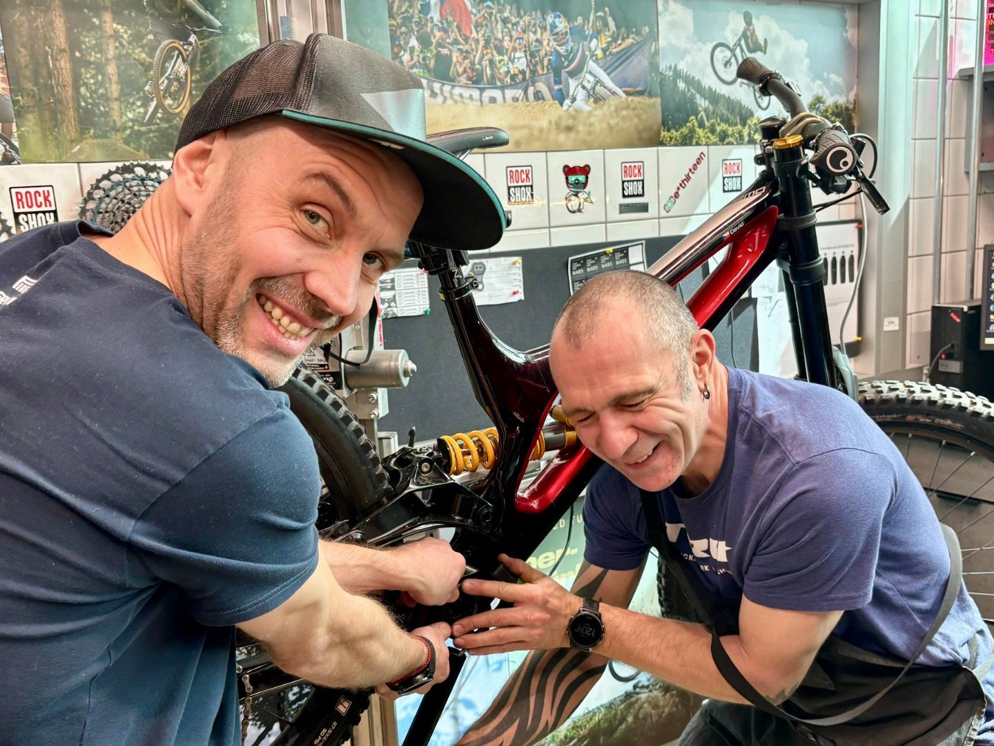 001 - Zwischen Kette & Kaffee